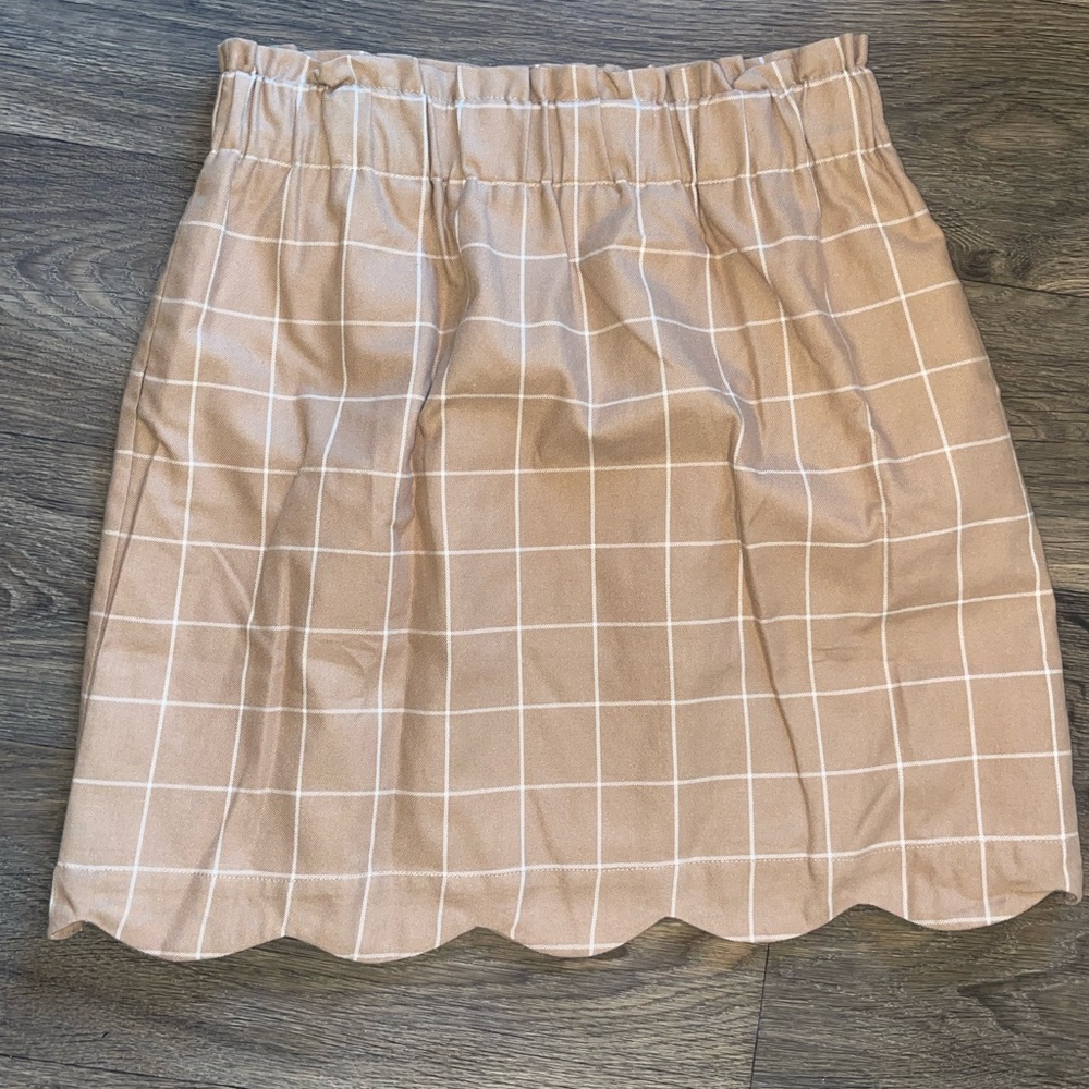NWT-Lauren James- Camel/Tan Scalloped Skirt- Size Large